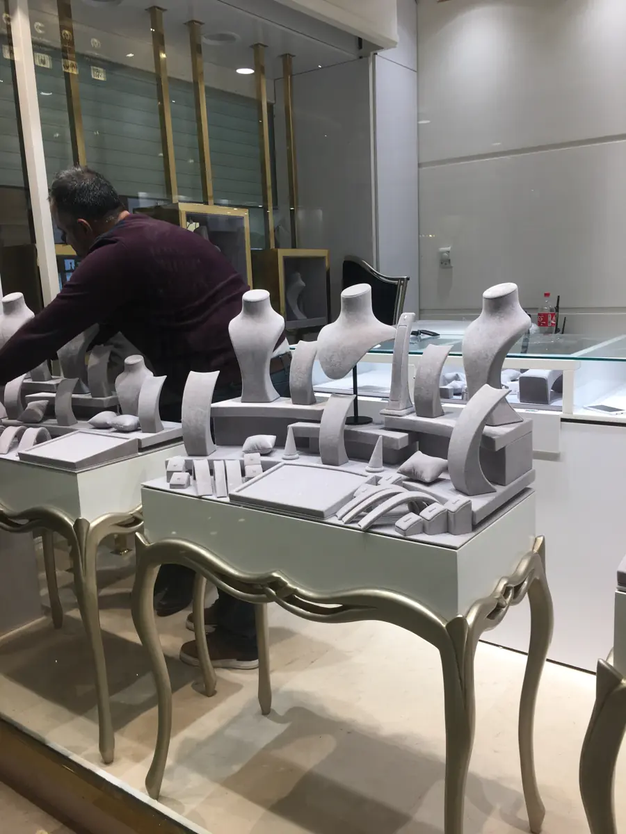 طراحی طلا فروشی با نرم افزار لومیون