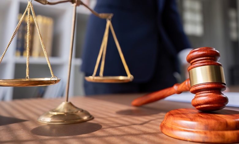 بهترین وکیل دیوان عدالت اداری